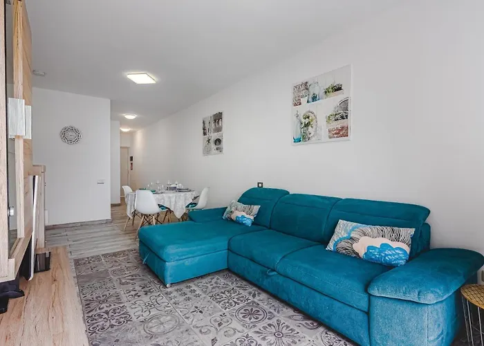 Lägenhet Cozy In El Duque By Altamarhomes