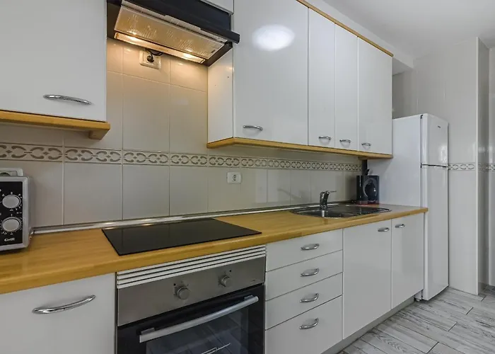 Lägenhet Cozy In El Duque By Altamarhomes *